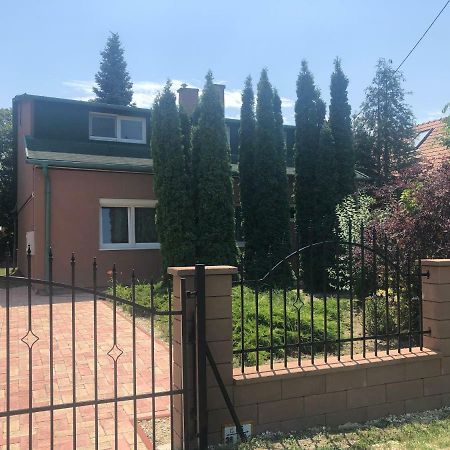 Villa Casa Mia Balatonlelle Exteriör bild