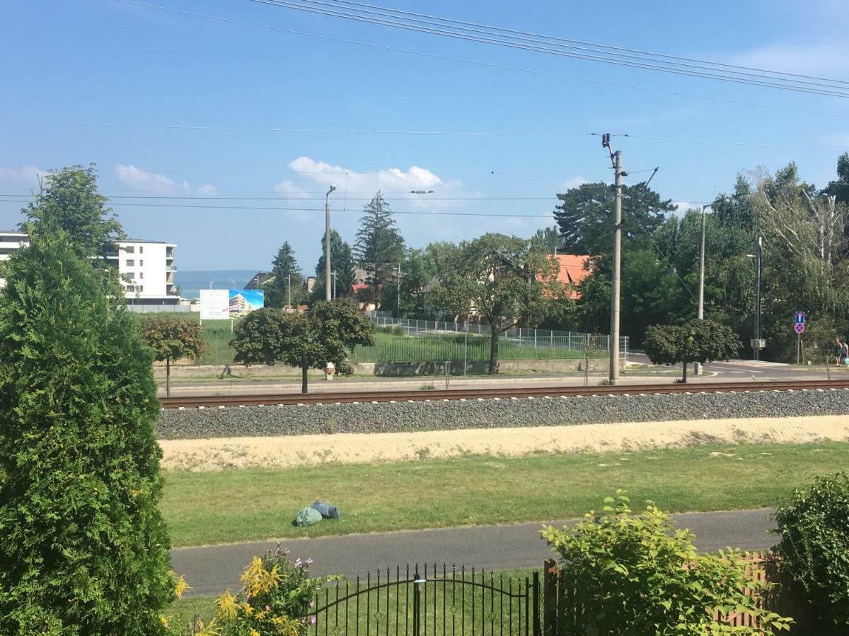 Villa Casa Mia Balatonlelle Exteriör bild